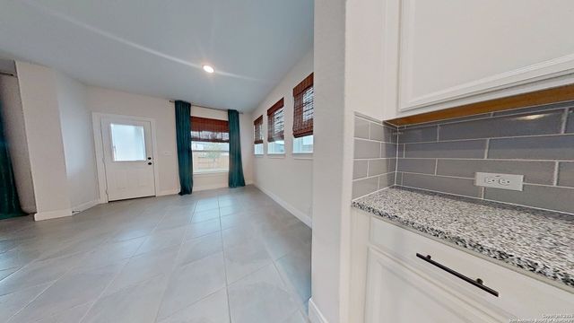 9422 Van Horn, San Antonio, TX 78254