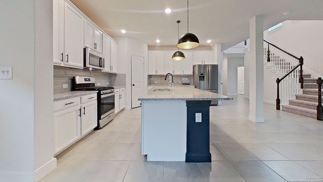 9422 Van Horn, San Antonio, TX 78254