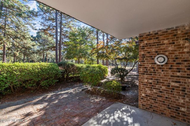 325 Driftwood Circle B, Southern Pines, NC 28387
