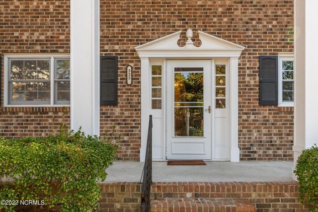 325 Driftwood Circle B, Southern Pines, NC 28387