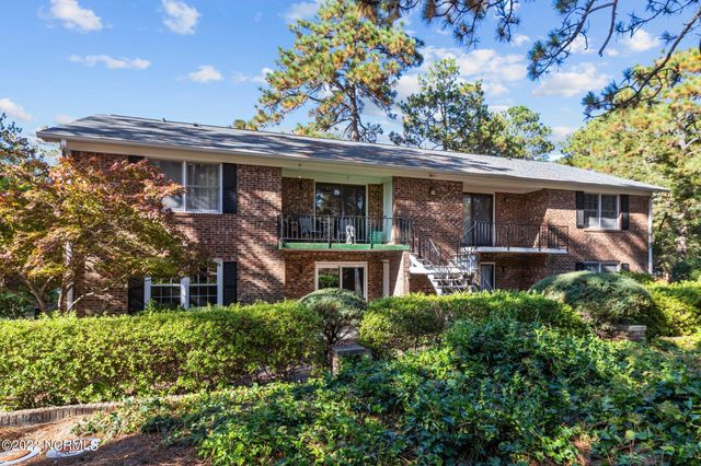 325 Driftwood Circle B, Southern Pines, NC 28387