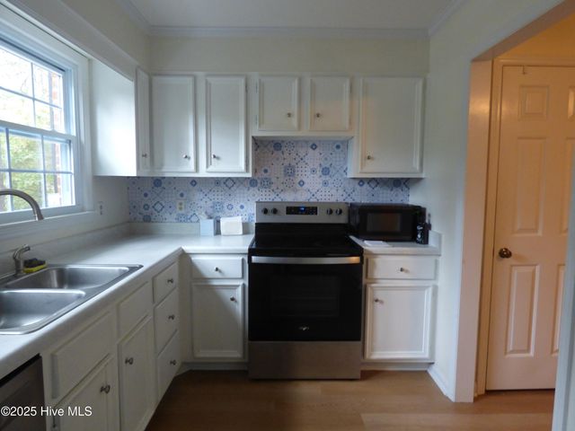 325 Driftwood Circle B, Southern Pines, NC 28387