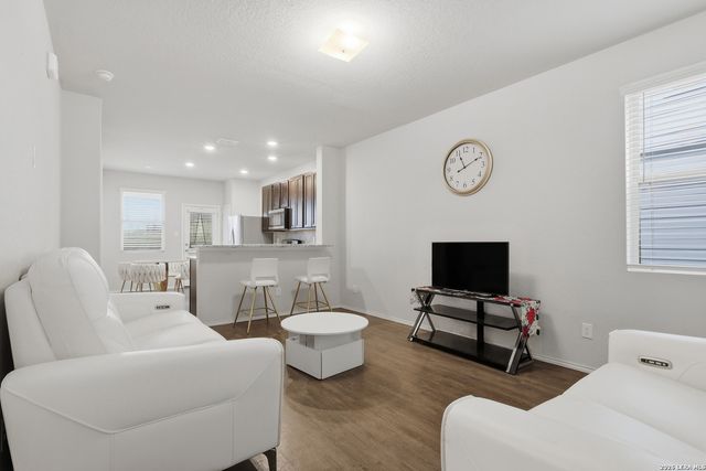 4962 Sandstone, San Antonio, TX 78222