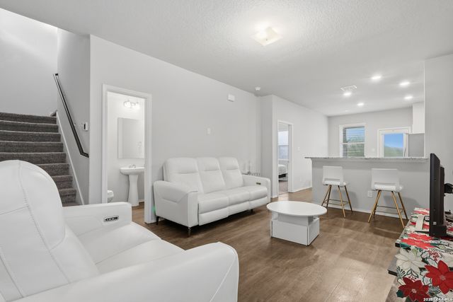 4962 Sandstone, San Antonio, TX 78222