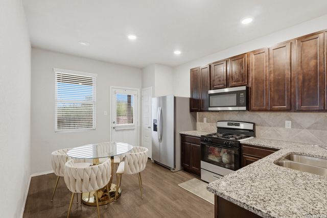 4962 Sandstone, San Antonio, TX 78222