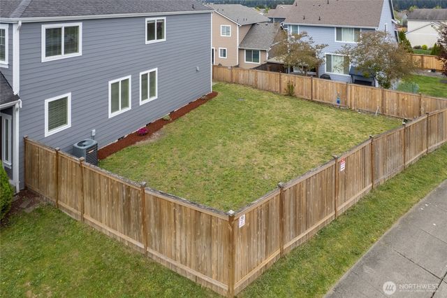 18623 111th Avenue E, Puyallup, WA 98374