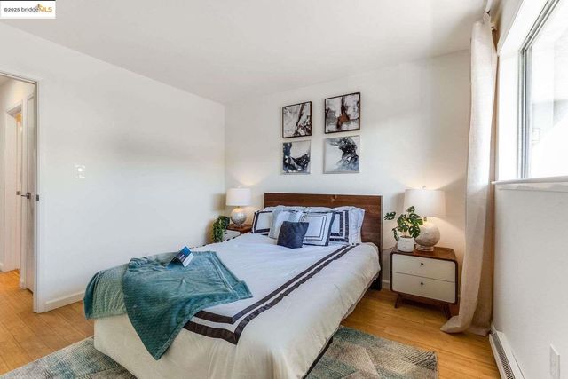 325 Kitty Hawk RD UNIT 207, Alameda, CA 94501