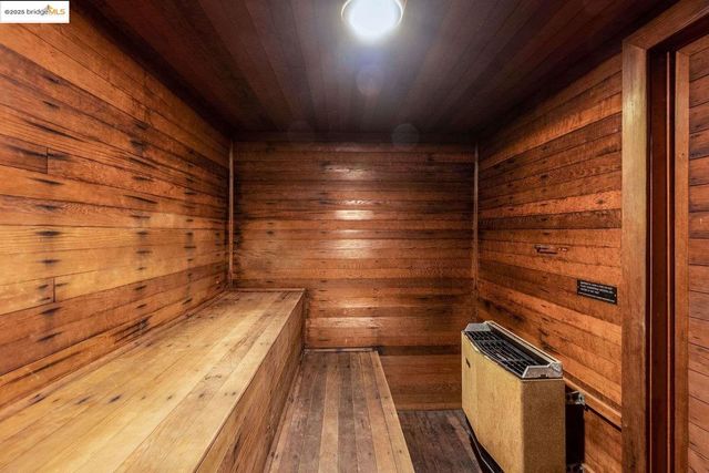 325 Kitty Hawk RD UNIT 207, Alameda, CA 94501