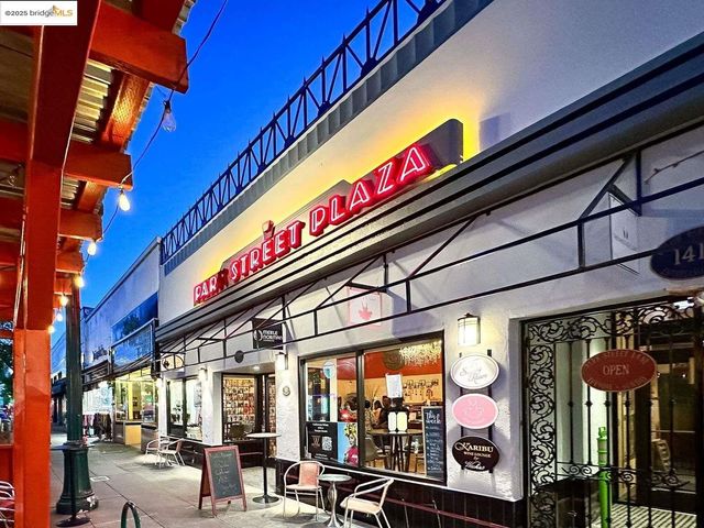 325 Kitty Hawk RD UNIT 207, Alameda, CA 94501