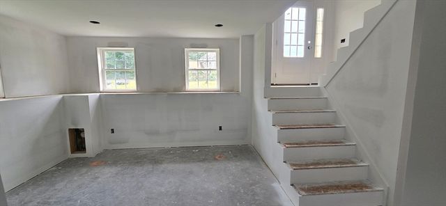 6 Adams Road, Townsend, MA 01469