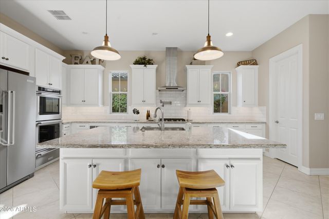 6017 E SANTA CRUZ Drive, Scottsdale, AZ 85266