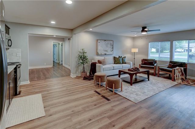 9409 E 65TH Street, Raytown, MO 64133
