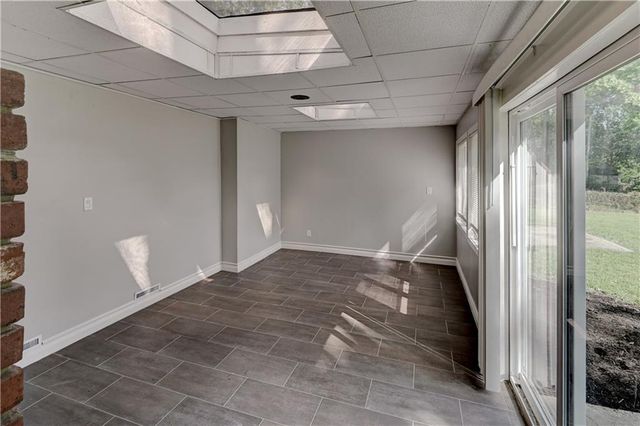 9409 E 65TH Street, Raytown, MO 64133