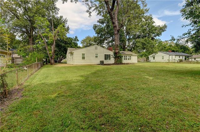 9409 E 65TH Street, Raytown, MO 64133