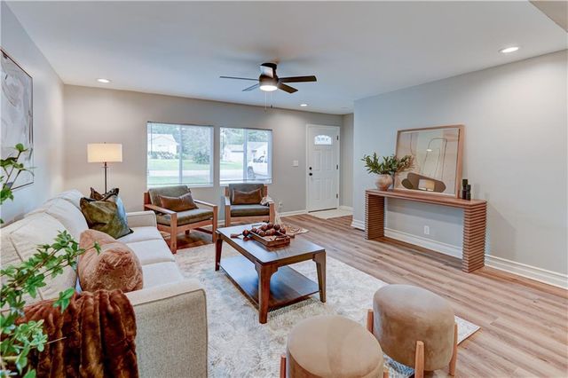 9409 E 65TH Street, Raytown, MO 64133