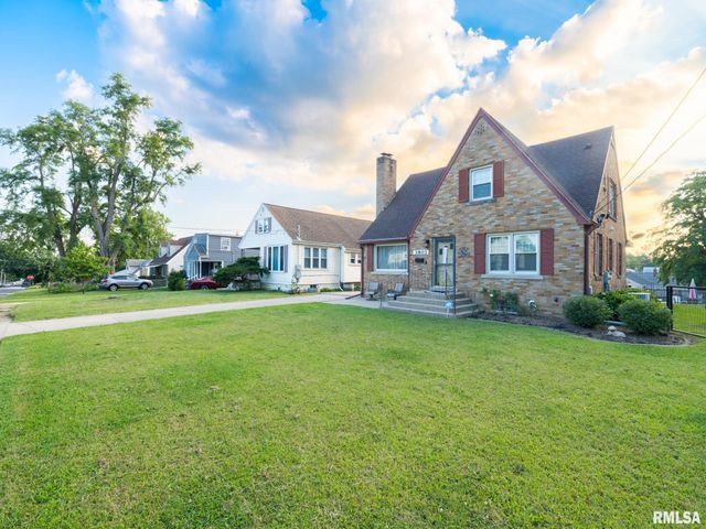3903 N ASHTON Avenue, Peoria, IL 61614