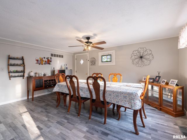 3903 N ASHTON Avenue, Peoria, IL 61614