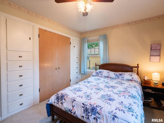 3903 N ASHTON Avenue, Peoria, IL 61614