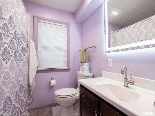 3903 N ASHTON Avenue, Peoria, IL 61614