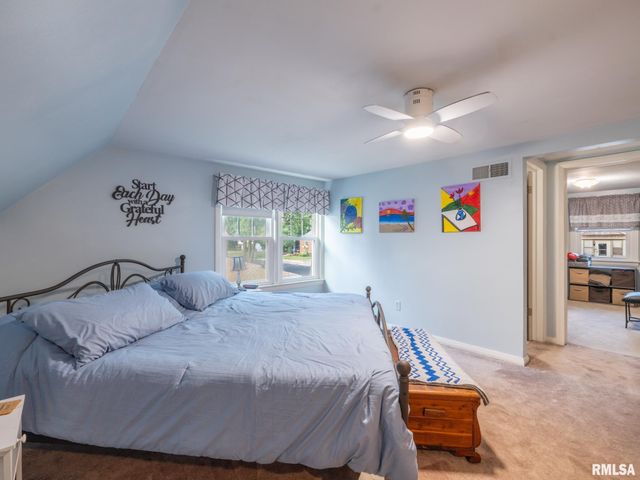 3903 N ASHTON Avenue, Peoria, IL 61614