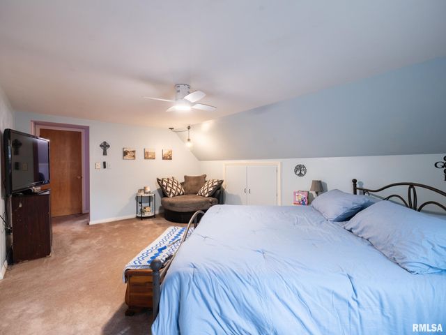 3903 N ASHTON Avenue, Peoria, IL 61614