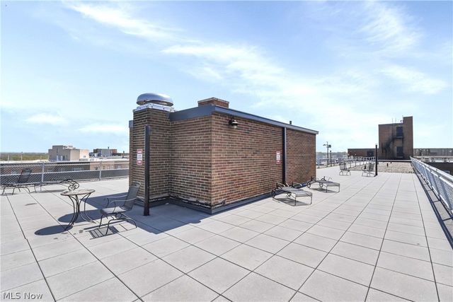 11850 Edgewater Drive 619, Lakewood, OH 44107