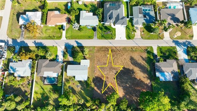 5842 SW 1st CT, Cape Coral, FL 33914