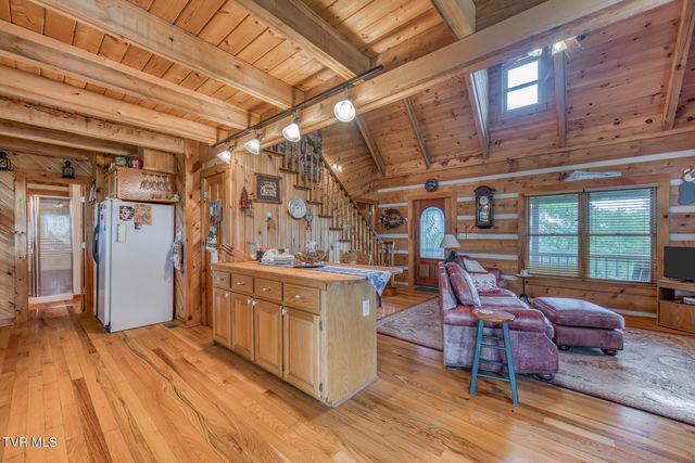 6688 Callalantee Drive, Mountain City, TN 37683