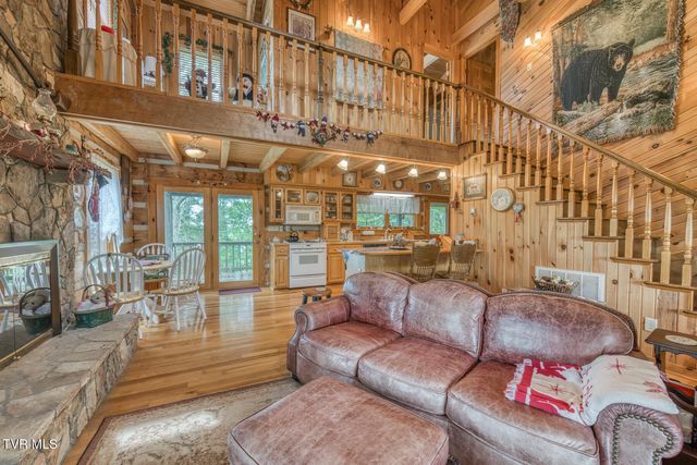 6688 Callalantee Drive, Mountain City, TN 37683