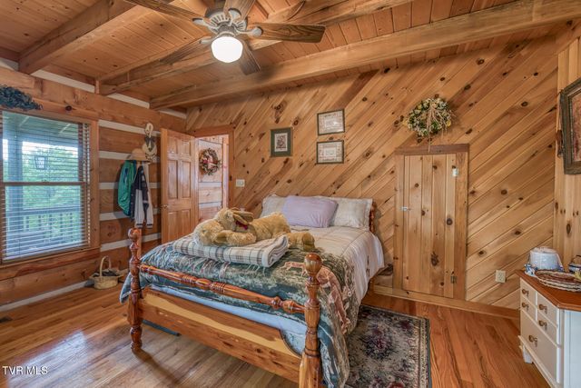 6688 Callalantee Drive, Mountain City, TN 37683