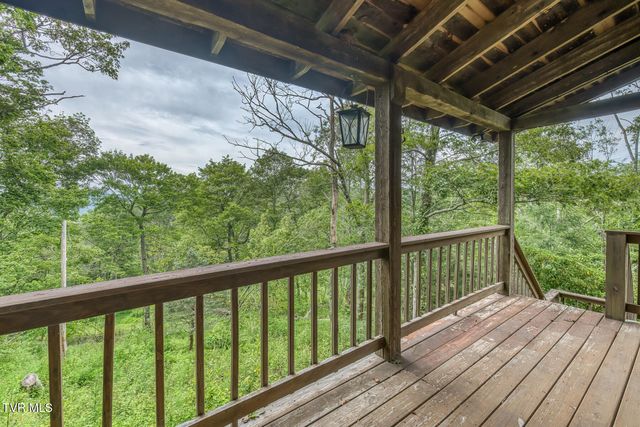 6688 Callalantee Drive, Mountain City, TN 37683