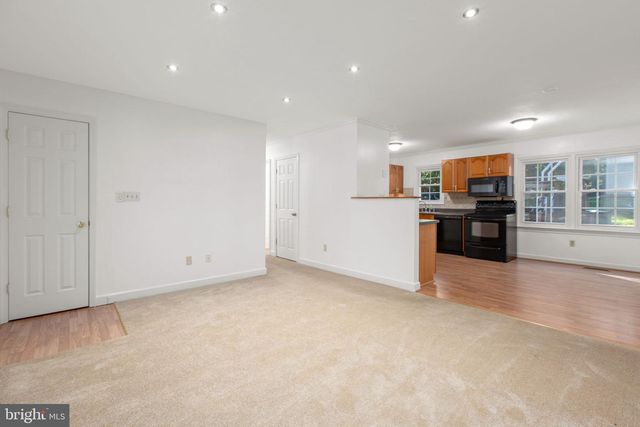 206 HAMPTON DR, Spotsylvania, VA 22551