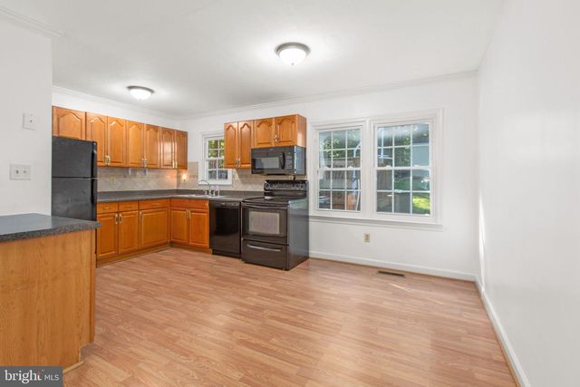 206 HAMPTON DR, Spotsylvania, VA 22551