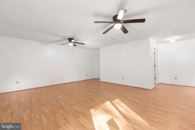 206 HAMPTON DR, Spotsylvania, VA 22551