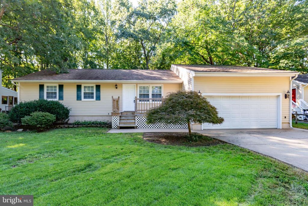206 HAMPTON DR, Spotsylvania, VA 22551