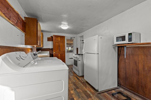 205 College Street, Chico, TX 76431