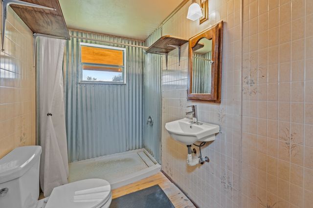 205 College Street, Chico, TX 76431