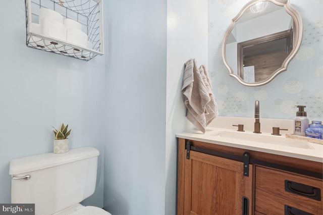 6224 FOREST GROVE DR, Fredericksburg, VA 22407