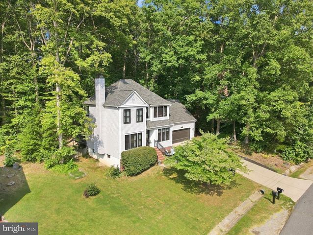 6224 FOREST GROVE DR, Fredericksburg, VA 22407