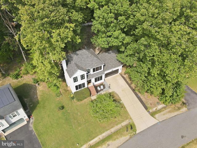 6224 FOREST GROVE DR, Fredericksburg, VA 22407