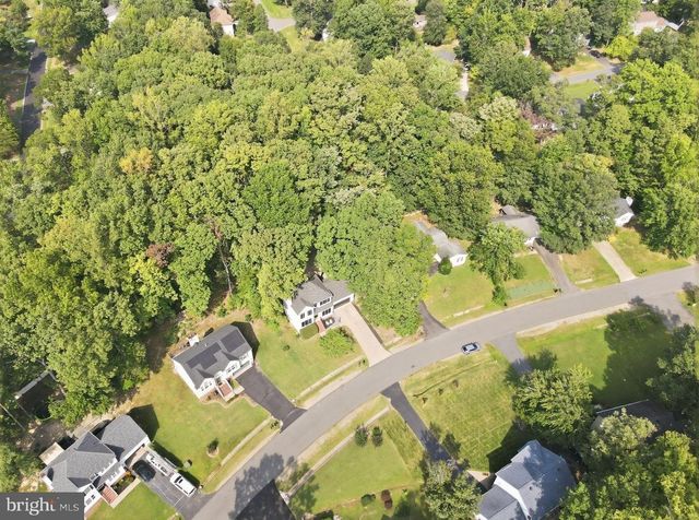 6224 FOREST GROVE DR, Fredericksburg, VA 22407