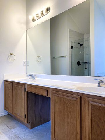 2078 Belvedere Drive, Lewisville, TX 75067