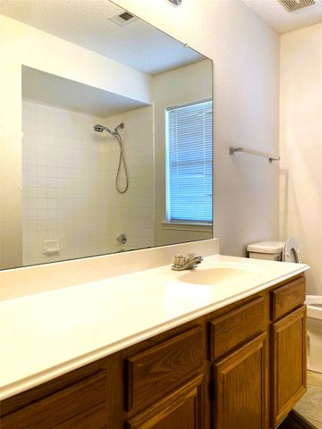 2078 Belvedere Drive, Lewisville, TX 75067