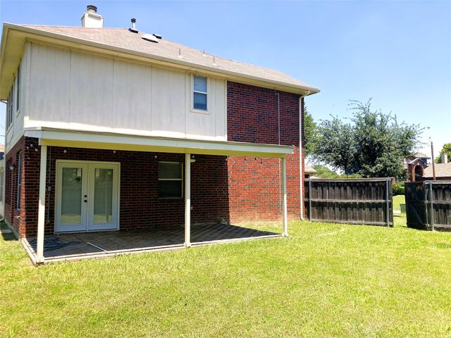 2078 Belvedere Drive, Lewisville, TX 75067