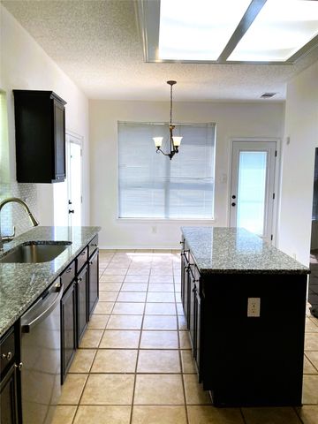 2078 Belvedere Drive, Lewisville, TX 75067
