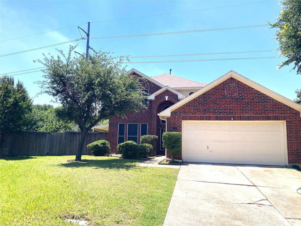 2078 Belvedere Drive, Lewisville, TX 75067