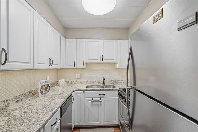 5 Bayard Rd 520, Shadyside, PA 15213