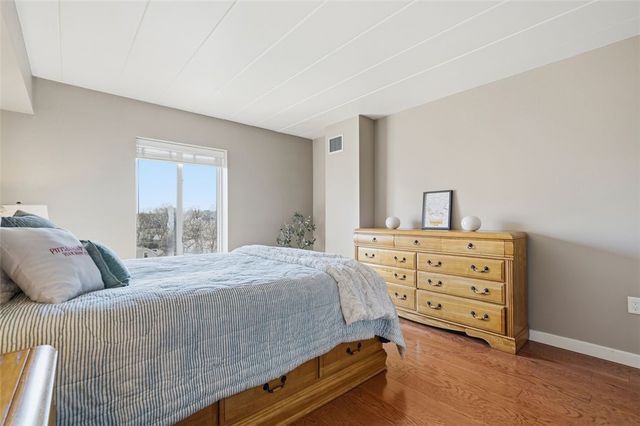 5 Bayard Rd 520, Shadyside, PA 15213