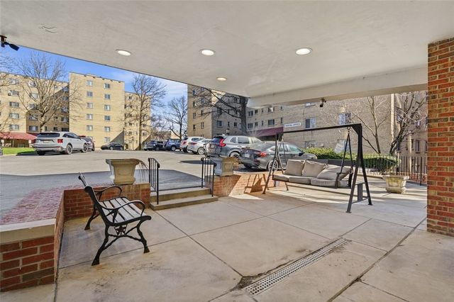 5 Bayard Rd 520, Shadyside, PA 15213