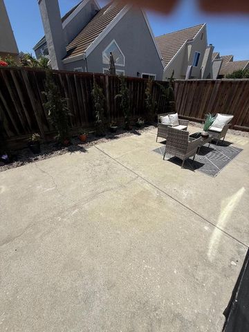 513 Glenmoor Circle, Milpitas, CA 95035
